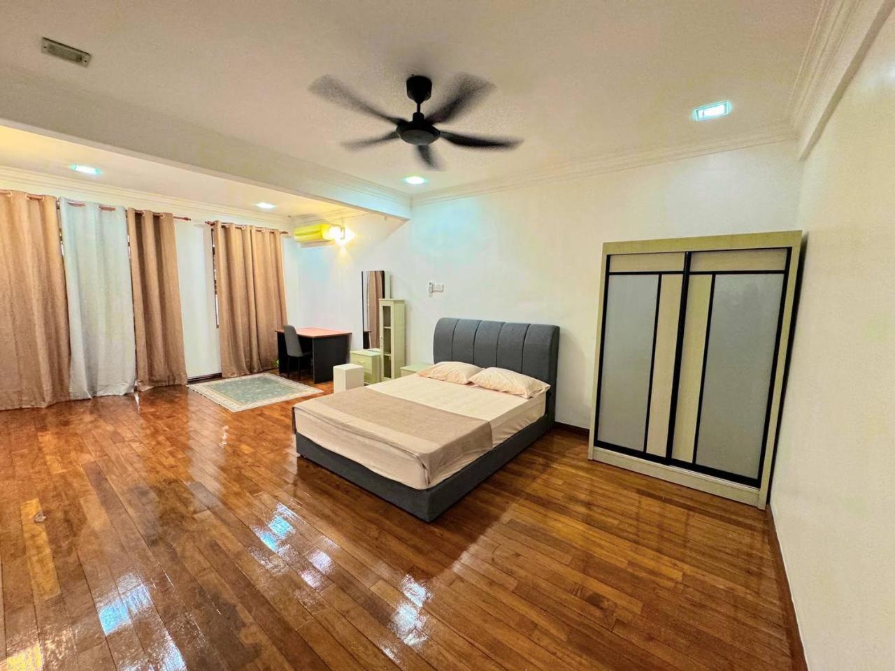 Ibai Golf Home Resort Homestay Kuala Terengganu Exterior photo